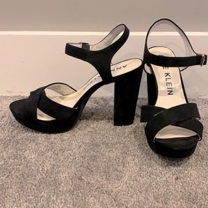 Ann Klein block heel black suede strapy heel